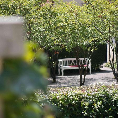 Hotel Am Schlosspark Zum Kurfuerst Oberschleißheim Exteriör bild