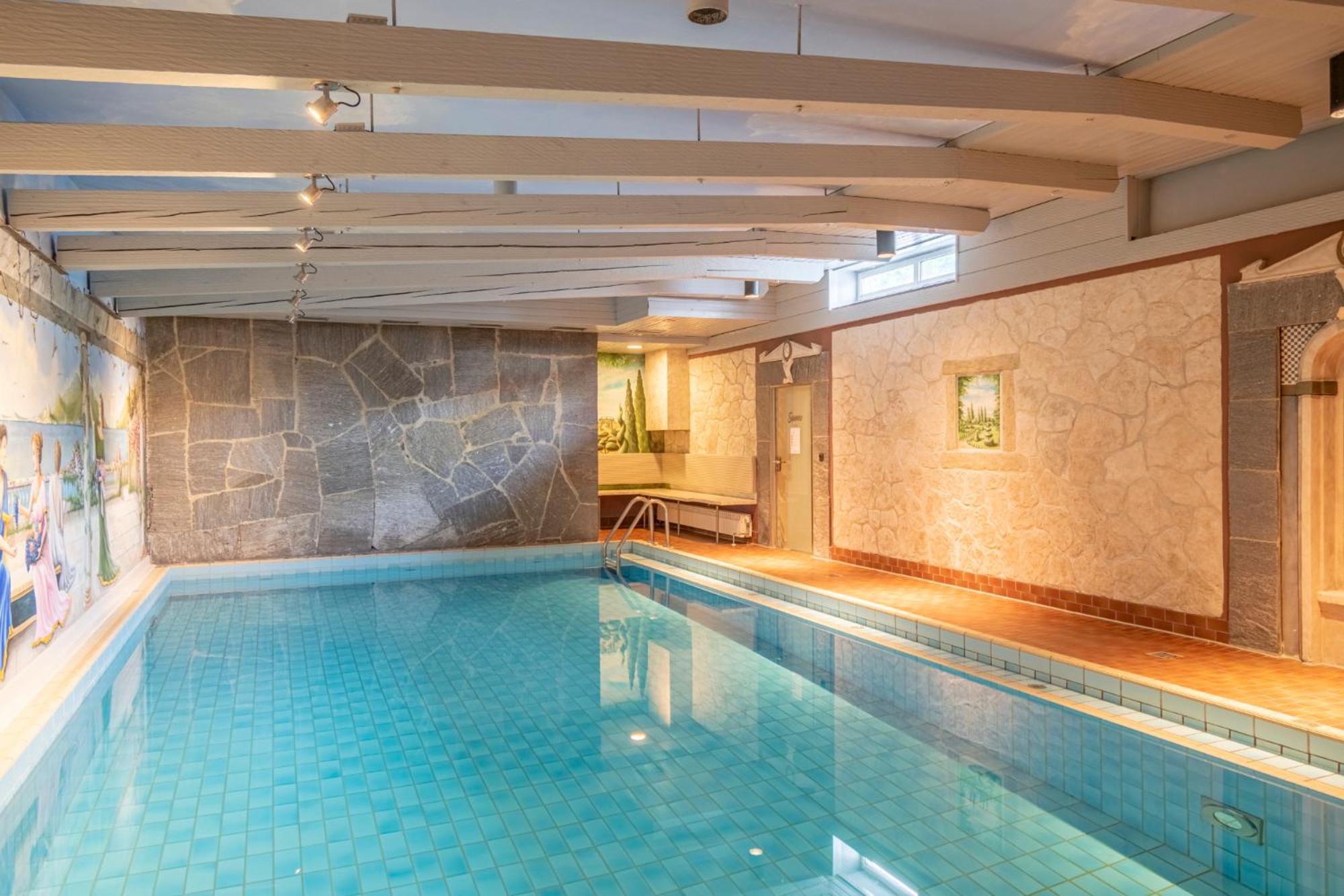 Hotel Am Schlosspark Zum Kurfuerst Oberschleißheim Exteriör bild